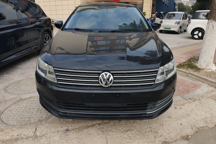 Used Volkswagen Lavida 2015 1.6L Automatic Fashion Edition