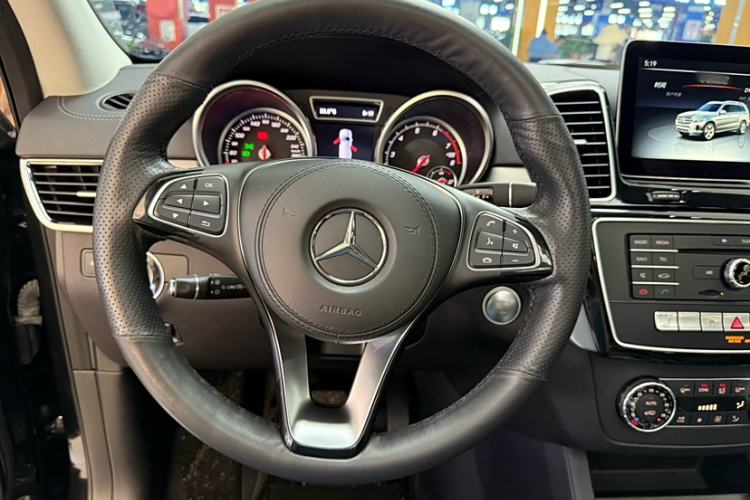 Used Mercedes-Benz GLS 2018 GLS 320 4MATIC
