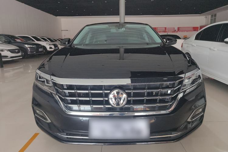 Used Volkswagen Passat 2020 330TSI Luxury Edition China VI
