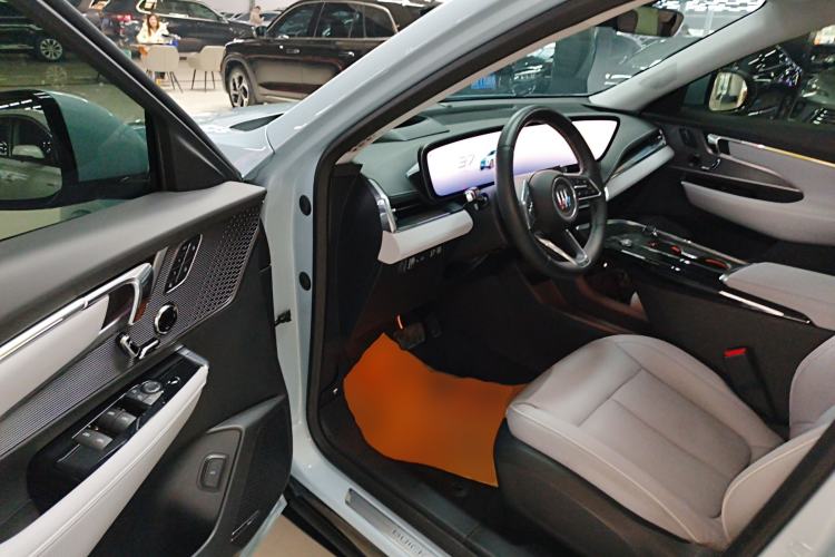 Used Buick E5 2024 Premium Standard-Range Audiovisual Edition