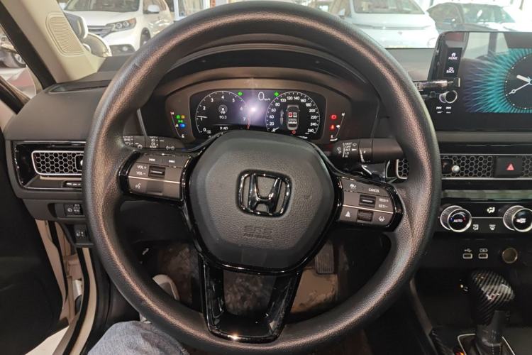 Used Honda Civic 2023 240TURBO CVT Dynamic Edition
