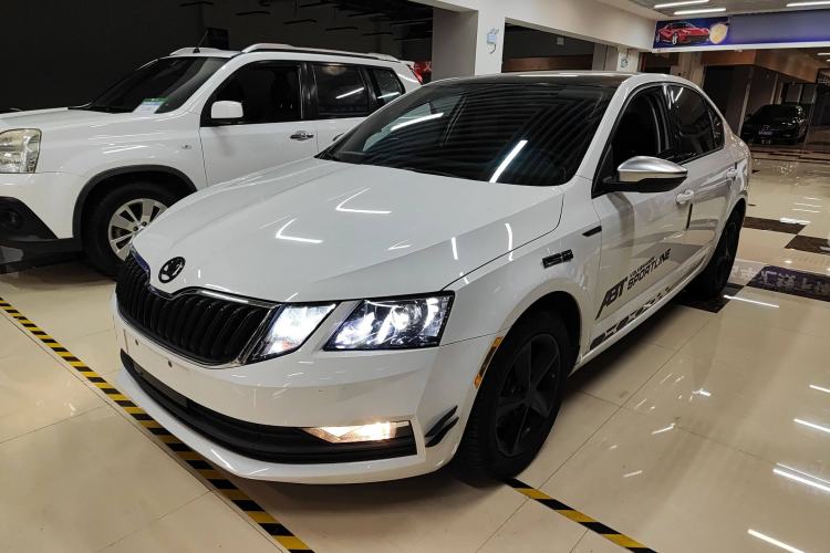 Used Skoda Octavia 2019 1.5L Manual Standard Edition China VI
