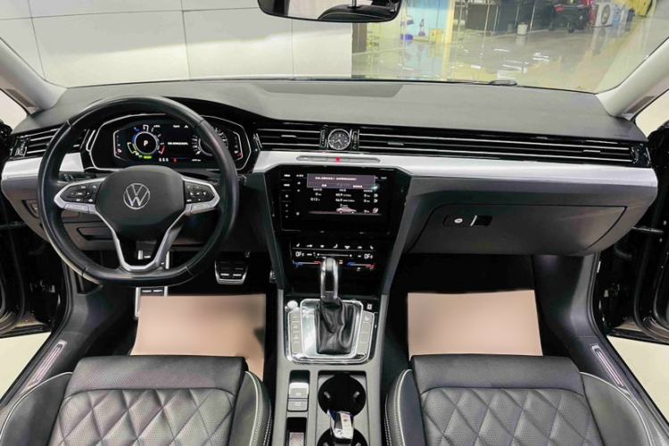 Used Volkswagen Magotan GTE Plug-in Hybrid 2022 GTE Luxury Model
