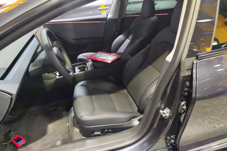 Used Tesla Model 3 2023 Rear-Wheel-Drive Version
