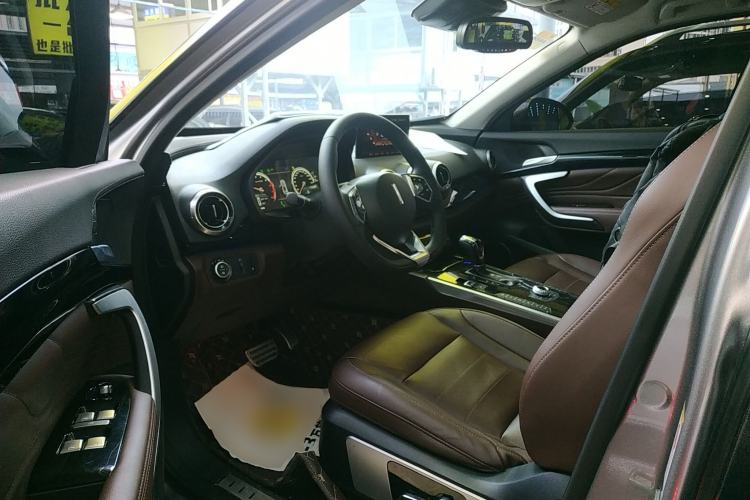 Used Wey VV7 2017 2.0T Flagship Model
