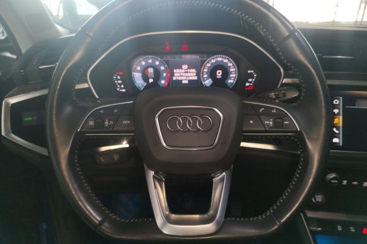 Used Audi Q3 2020 35 TFSI Fashion Dynamic Model
