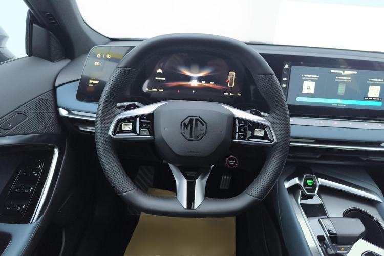 Used MG 7 2023 2.0T Automatic Hunter Luxury Edition
