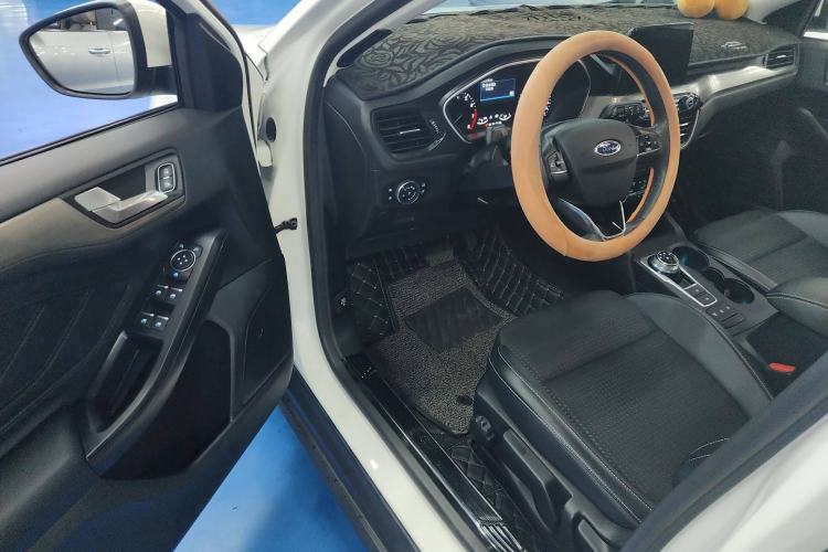 Used Ford Focus 2019 Hatchback EcoBoost 180 Automatic Trendy Model