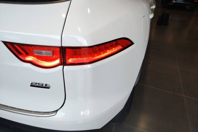 Used Jaguar F-PACE 2020 2.0T Urban Deluxe Edition
