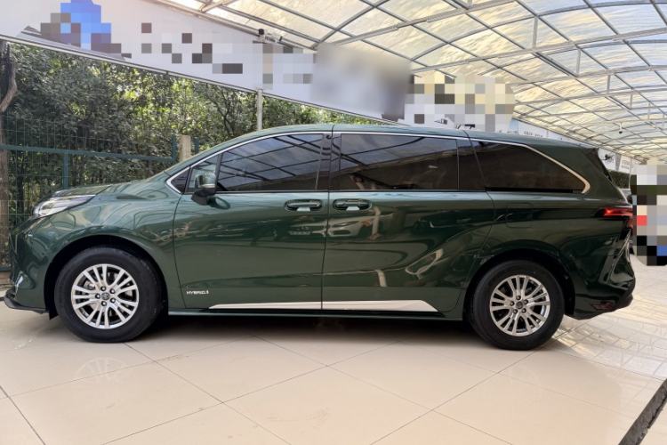 Used Toyota Sienna 2021 2.5L Hybrid Comfort Edition
