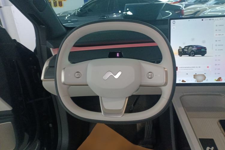 Used ONVO L60 2024 85 kWh Rear-Drive Version
