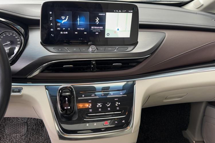 Used Buick GL8 2021 Land Cruiser Executive 652T Premium Model
