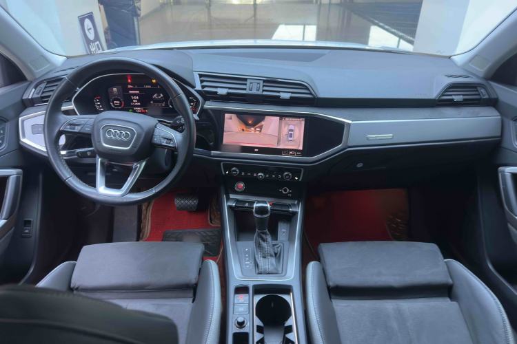 Used Audi Q3 2023 35 TFSI Progressive Dynamic Edition (1.4T)
