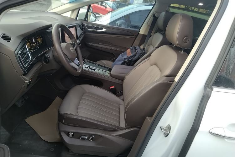 Used Volkswagen Viloran 2024 330TSI Luxury Edition