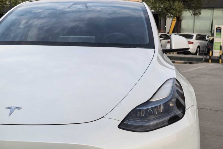 Used Tesla Model Y 2023 Rear-Wheel-Drive Version
