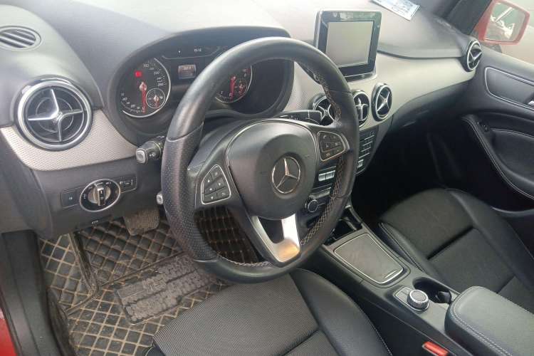 TDK.VehicleDetails.img