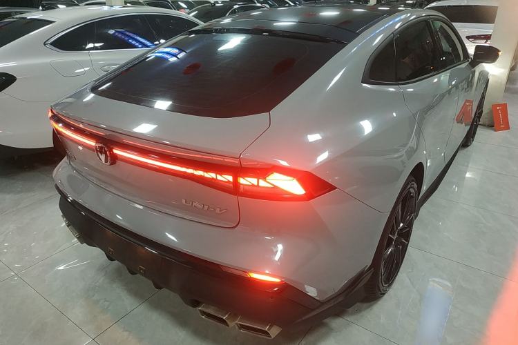 Used Changan UNI-V 2024 1.5T Prestige Sport Edition
