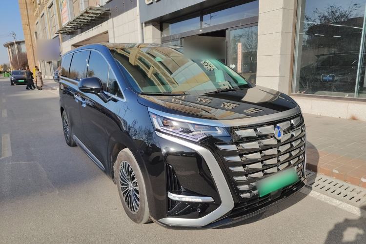 Used Denza D9 2022 DM-i 970 Four-Wheel Drive Prestige Model
