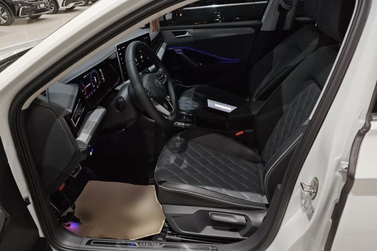 Used Volkswagen Sagitar 2023 300TSI DSG Excellence Edition
