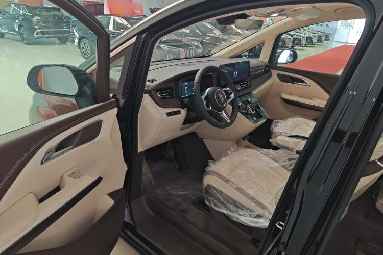 Used Hongqi HQ9 PHEV 2024 2.0T Four-Wheel Drive Business Edition
