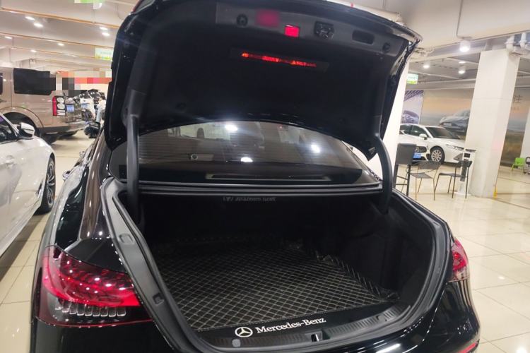 Used Mercedes-Benz E-Class 2023 E 260 L
