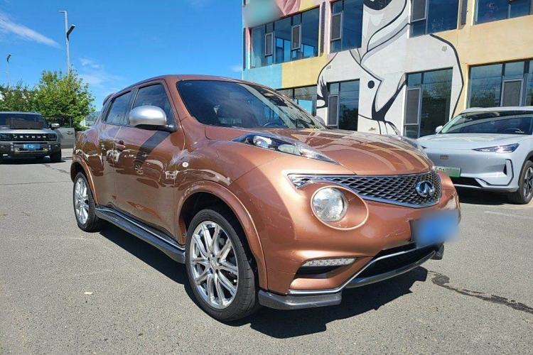 Used Infiniti ESQ 2014 1.6L Spontaneous Edition
