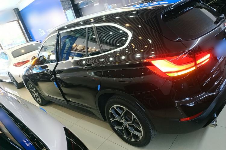 Used BMW X1 2022 sDrive25Li Leading Model
