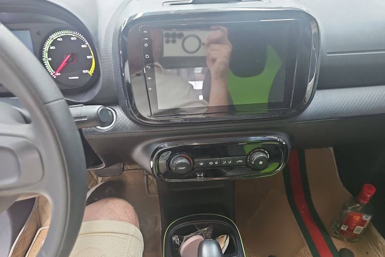 Used Roewe Clever 2021 302 km New Four-Seater Super-Efficient Version
