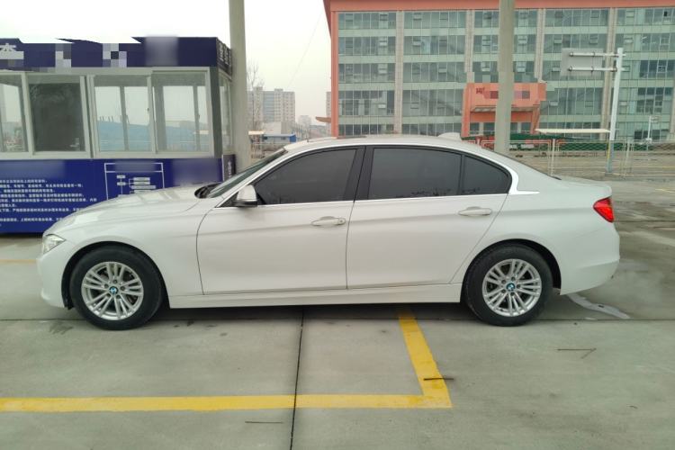 Used BMW 3 Series 2015 316Li Fashion Model
