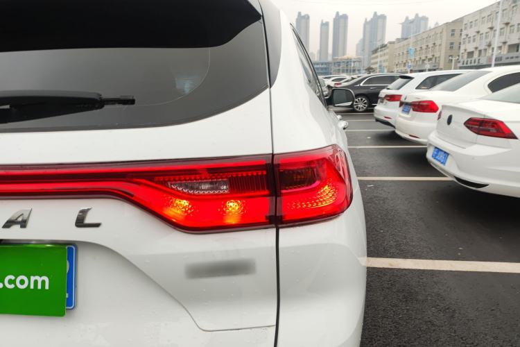 Used Haval M6 2021 PLUS 1.5T DCT Luxury Smart Connectivity Model
