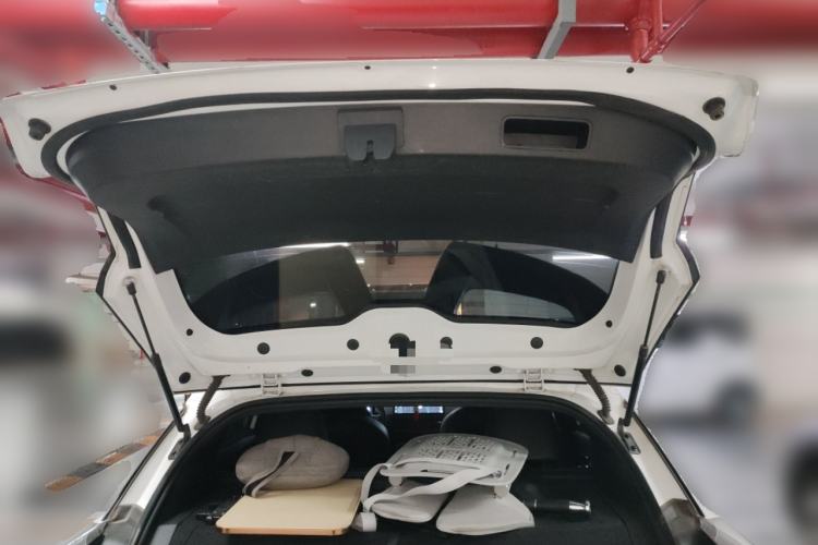 Used MG 4 EV 2023 415 km Range Sea-Faring Champion Edition
