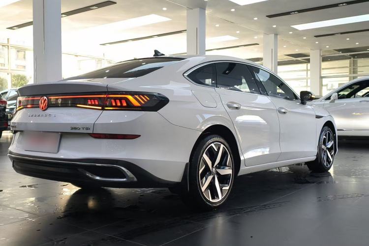 Used Volkswagen Lamando 2023 Lavida L 280TSI DSG Cool & Spicy Edition
