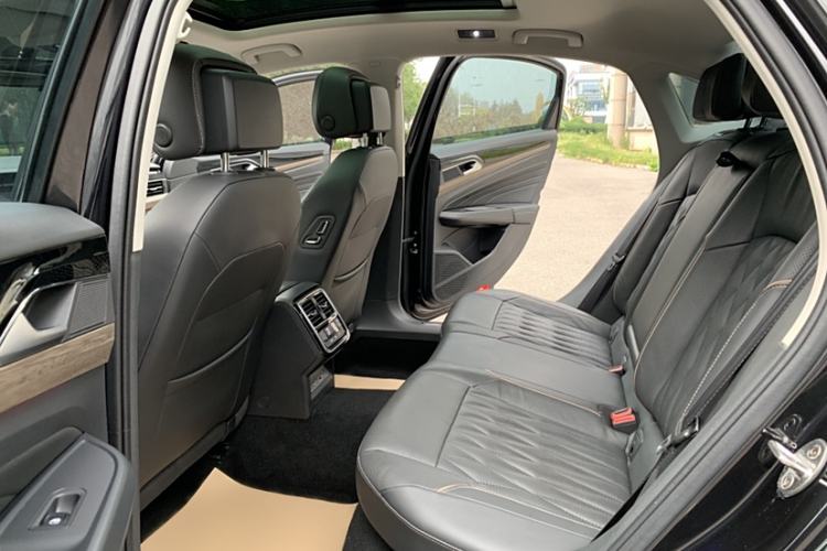 Used Volkswagen Passat 2020 Revised Version 330TSI Luxury Edition China VI Standard