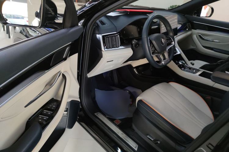 Used BYD Song PLUS New Energy 2021 EV Flagship Model
