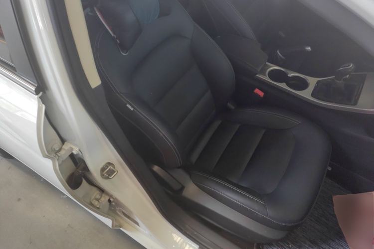 Used Geely Auto Emgrand GL 2017 1.3T Manual Elite Model
