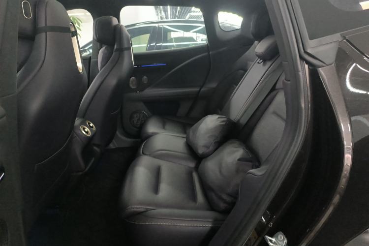 Used  07 2024 Max Extended-Range Edition