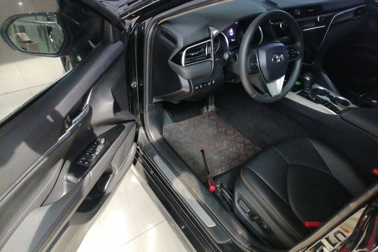 Used Toyota Camry 2019 Revised Version Dual-Engine 2.5 HG Luxury Edition
