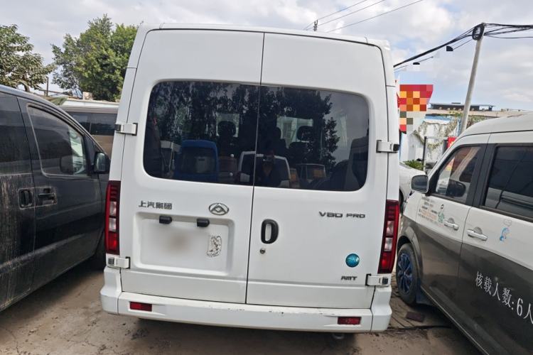 Used SAIC MAXUS Xintu V80 2023 2.0T AMT Classic Aoyuntong Short Wheelbase Mid-Roof 5/6-Seater
