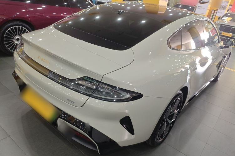 Used  SU7 2024 Rear-Drive Long-Range Intelligent Driving Version
