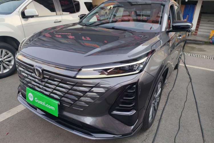 Used Changan CS75 PLUS 2024 3rd Generation Champion Edition 1.5T Intelligent Drive Dynamic Model
