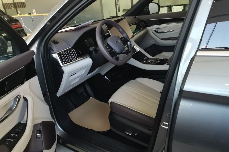 Used BYD Song PLUS New Energy 2025 EV Intelligent Driving Version 520km Premium Model
