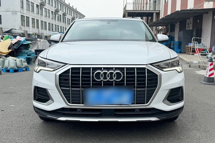 Used Audi Q3 2019 35 TFSI Fashionable and Elegant Model
