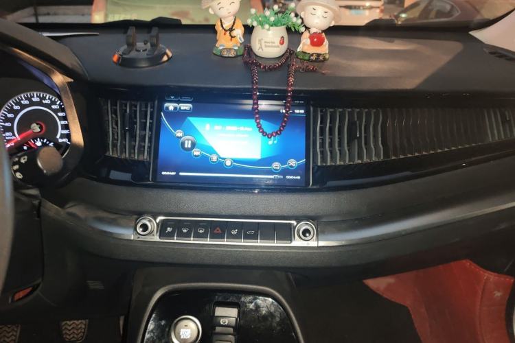 Used Haval H2s 2018 Red-Label 1.5T Manual Fashion Edition
