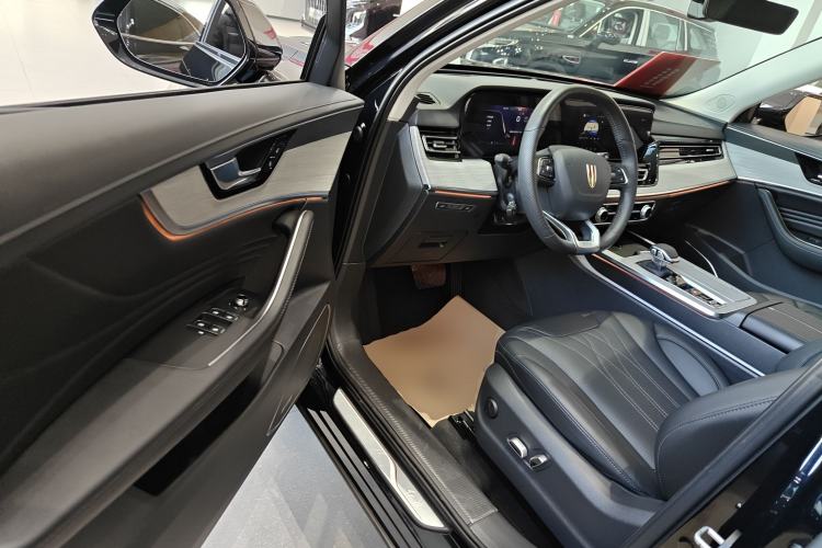 Used Hongqi HS5 2025 2.0T Two-Wheel Drive Flagship Pro Edition
