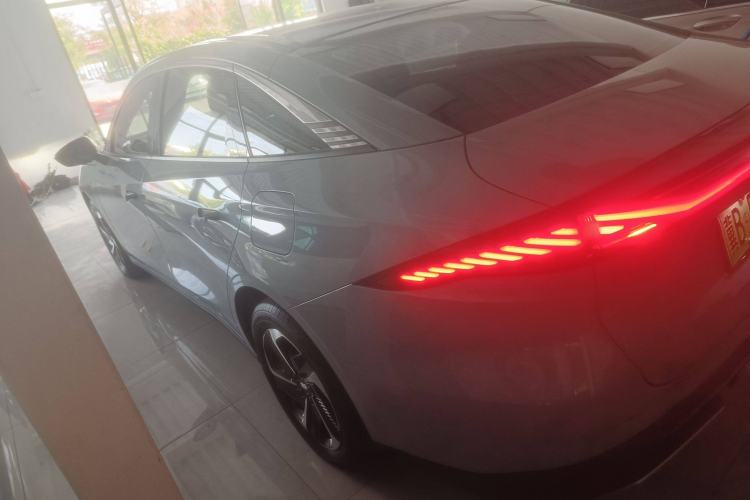 Used  L6 2023 60km PLUS
