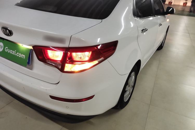 Used Kia K2 2015 Sedan 1.4L MT GLS