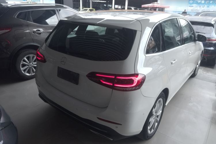 Used Mercedes-Benz B-Class 2021 B 200 Fashion Model
