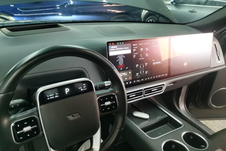 Used Li Auto L9 2022 Max model
