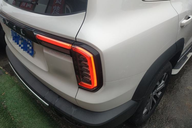 Used Haval DARGO 2021 2.0T DCT Two-Wheel Drive Chinese Mastiff Edition
