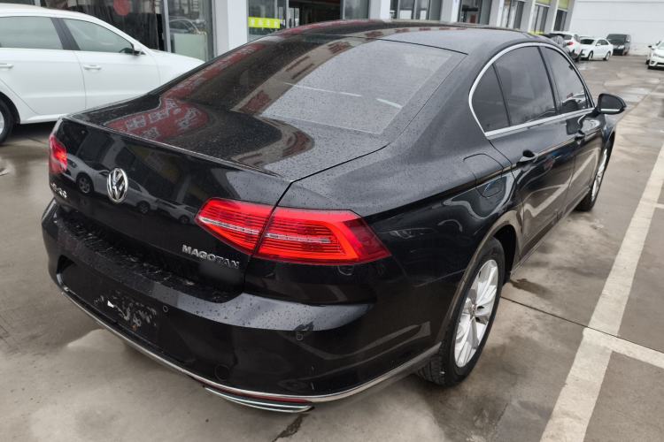 Used Volkswagen Magotan 2018 Facelift 330TSI DSG Luxury Model
